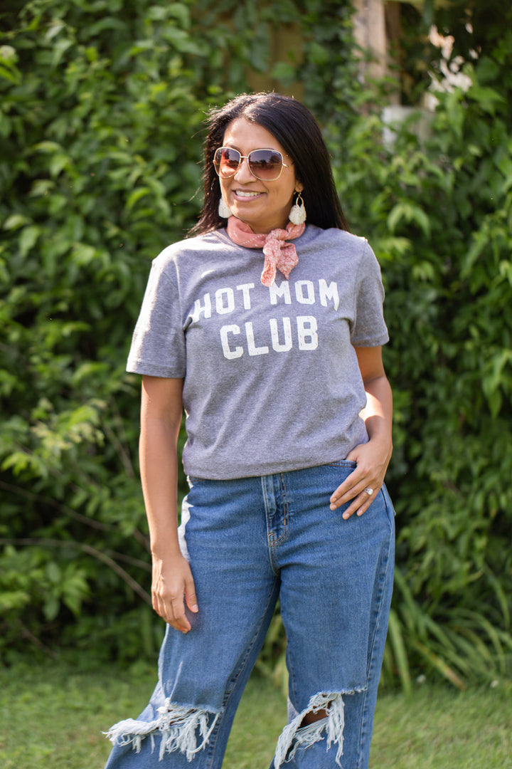 Hot Mom Club - Shirt